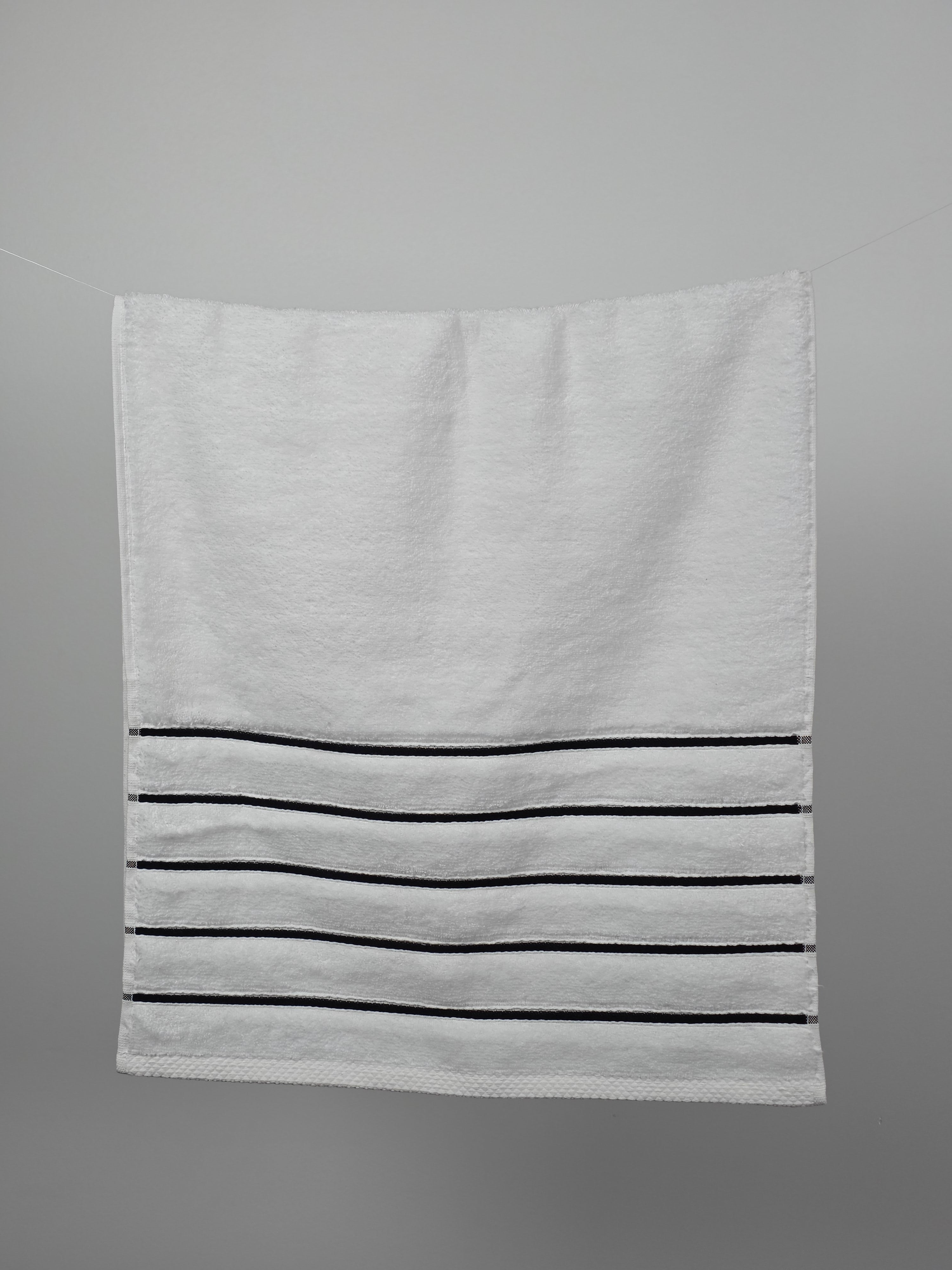 Serviette de toilette ultra douce - Black Stripes