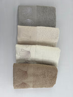 Lot de 4 serviettes d’invités Brodées