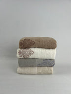 Lot de 4 serviettes d’invités Brodées