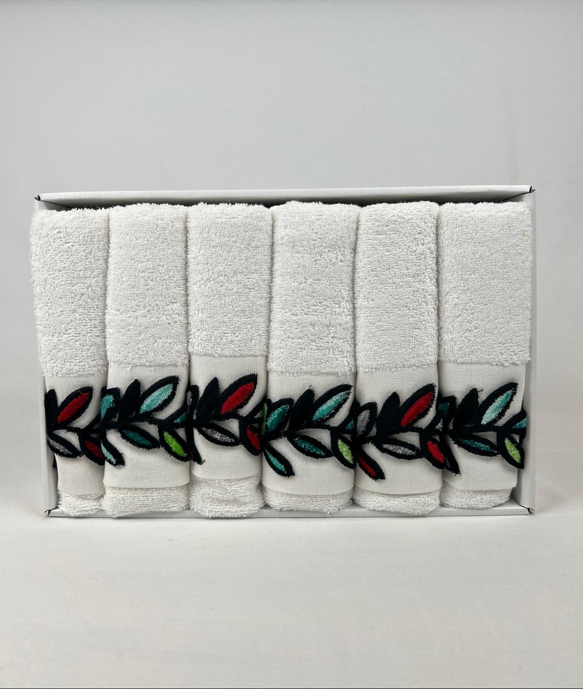 Lot de 6 serviettes d’invités brodées en relief - Ece