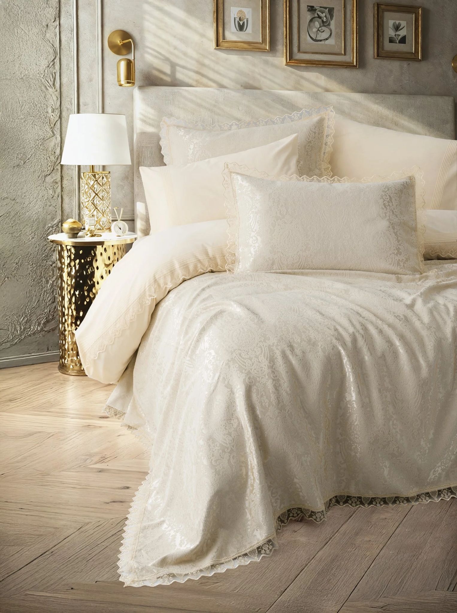 Parure de lit double avec couvre-lit piqué Chi Chi - Velora
